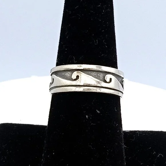 Vintage Sterling Silver Wave Scroll Oxidized Band Ring - Picture 3 of 13